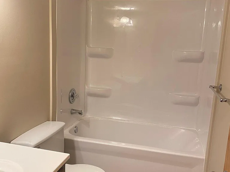 full bathroom upstairs