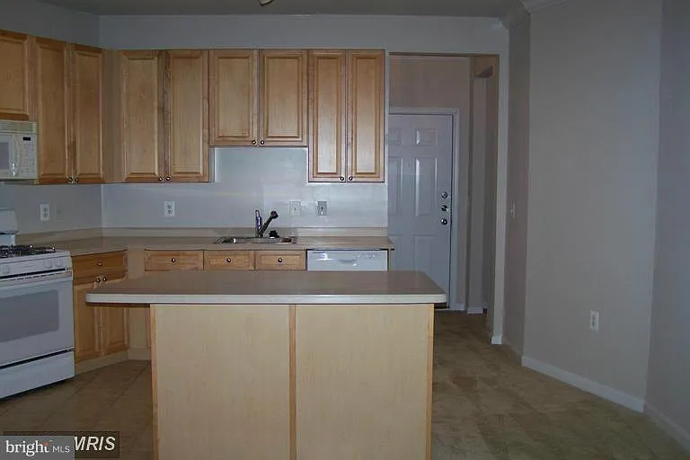 9480 Virginia Center Blvd #102 — Photo 31