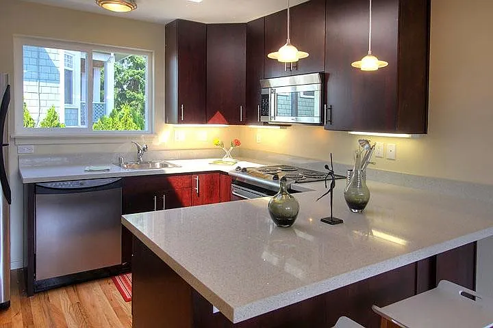 1800 N 35th St #8 — Photo 1