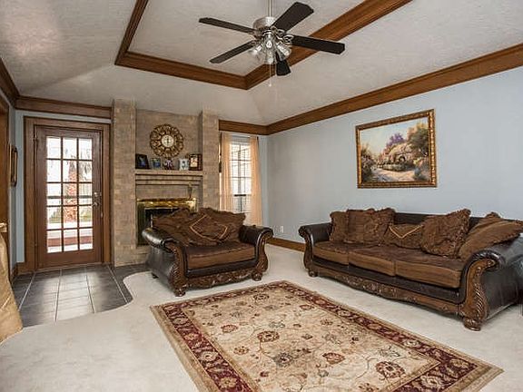 5th image of 9690 Meadowick Dr