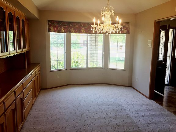 4th image of 3055 Aspen St