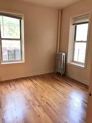 Rented by Lang Realty LLC | media 16