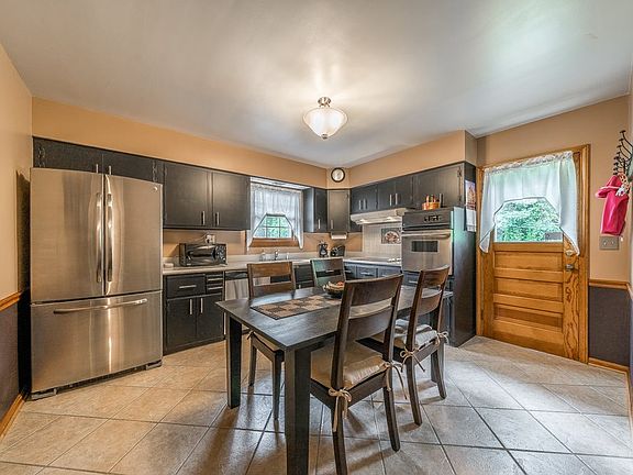 4th image of 313 Hazelwood Dr