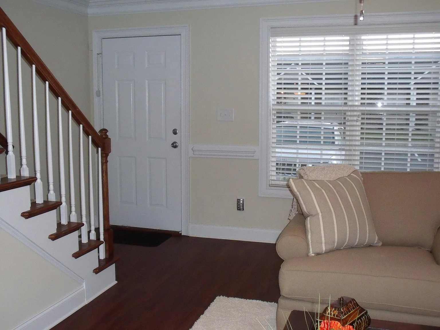 2 bed, 2.5 bath, 1200 sqft, $1,250 — Photo 4