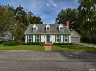 927 NW 41st Dr, Gainesville, FL 32605