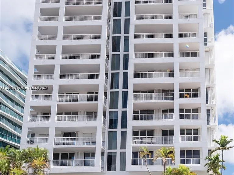 9341 SE Collins Ave #303 — Photo 26