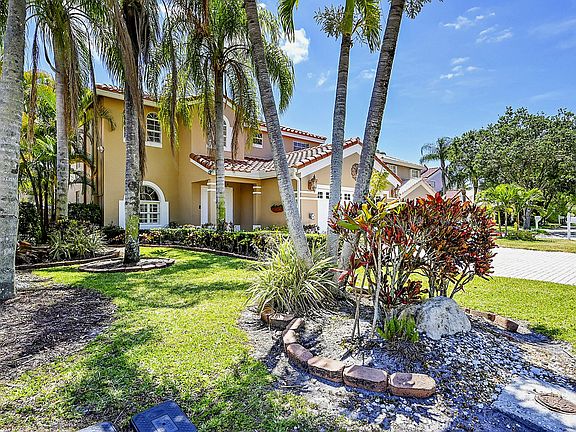 4th image of 8412 NW 47th Street