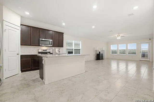 4331 W Vasquez Cir — Photo 3