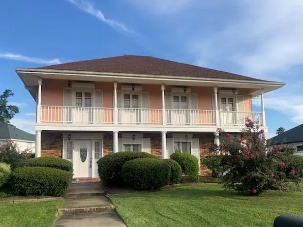 1816 Lake Salvador Dr, Harvey, LA 70058