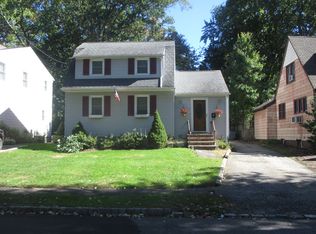 41 S Mitchell Ave, Livingston, NJ 07039