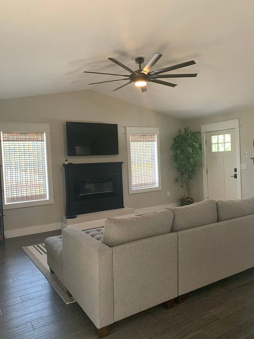 3 Bedroom 2 Bath Home in Kill Devil Hills available NOW! — Photo 2