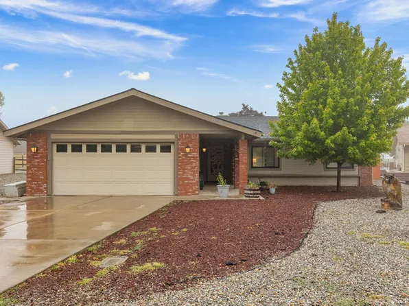 29906 Caddy Ln, Tehachapi, CA 93561