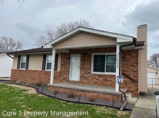 3000 Selkirk Rd, Springfield, IL 62702