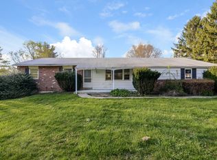 39 Green Creek Ln, Glen Mills, PA 19342