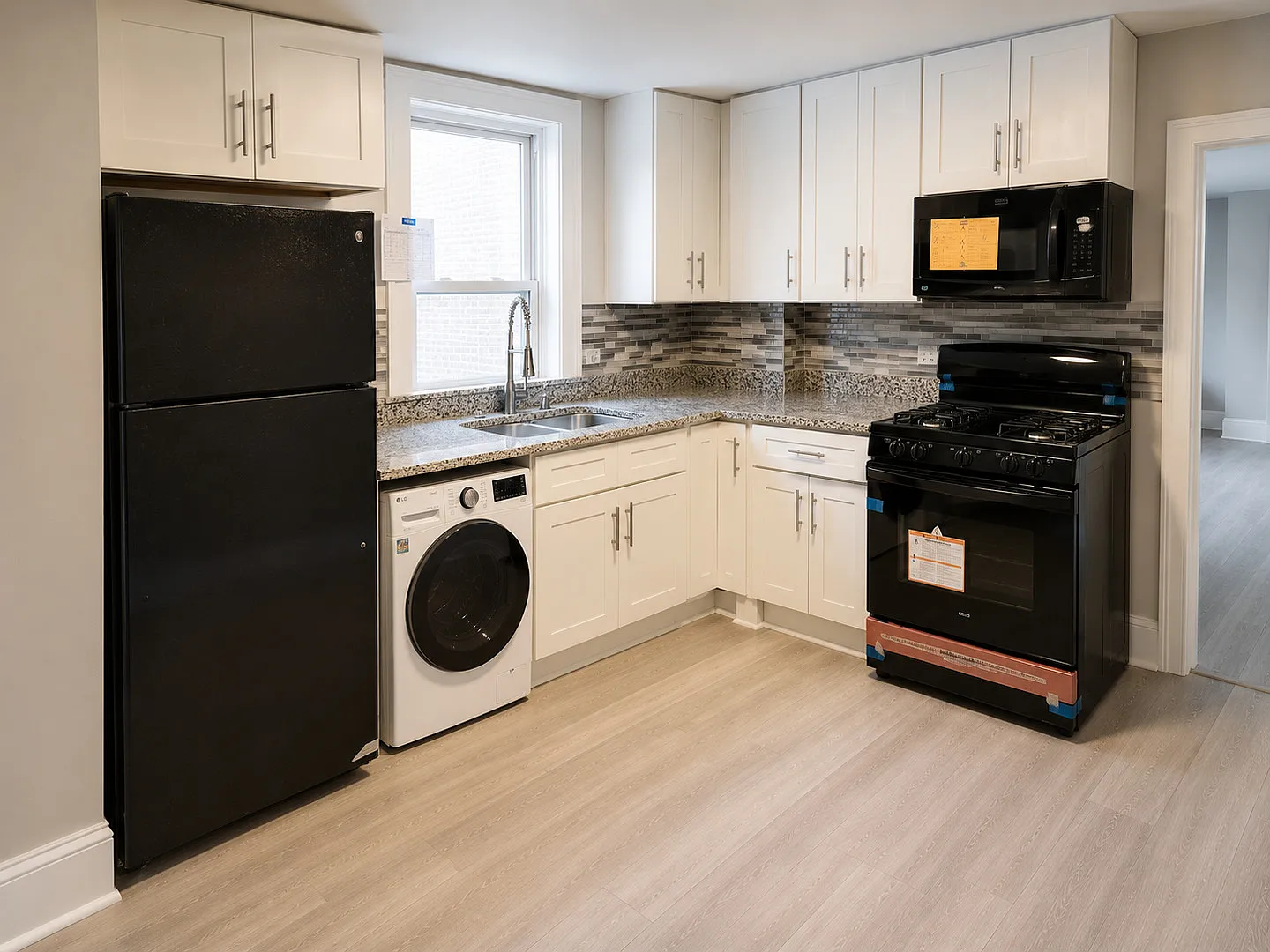 3 bed, 1450 sqft, $2,197 — Photo 3