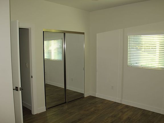 5th image of 14665 W Brand Blvd