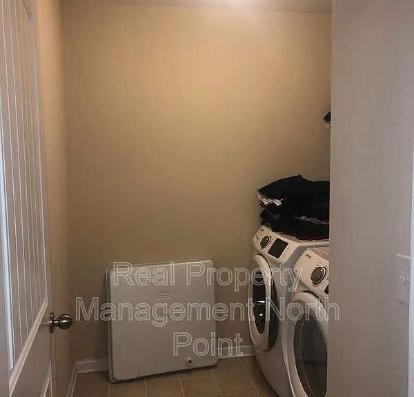 1175 Hampton Oaks Dr — Photo 25