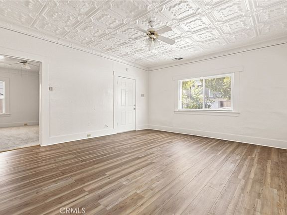 4th image of 1038 W 5th St