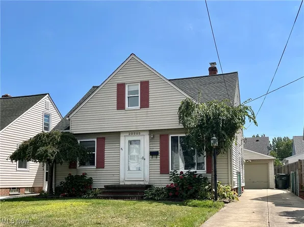 29946 Enid Rd, Wickliffe, OH 44092