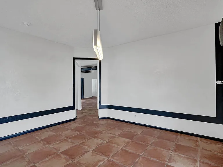 16610 Royal Poinciana Ct — Photo 53