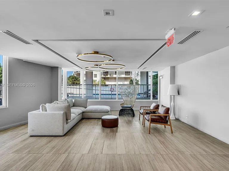 3411 Indian Creek Dr #1201 — Photo 20