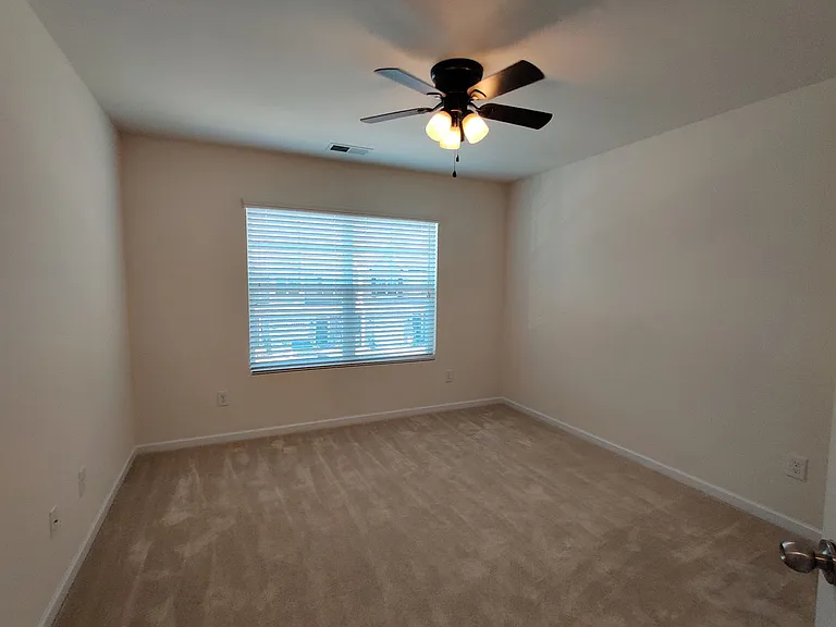 13423 Savannah Point Dr — Photo 14
