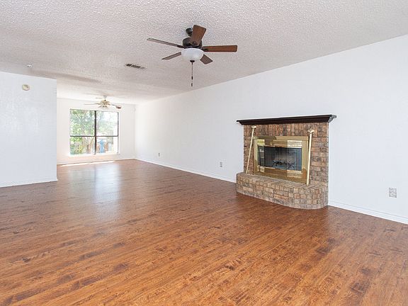 2nd image of 603 Bond St