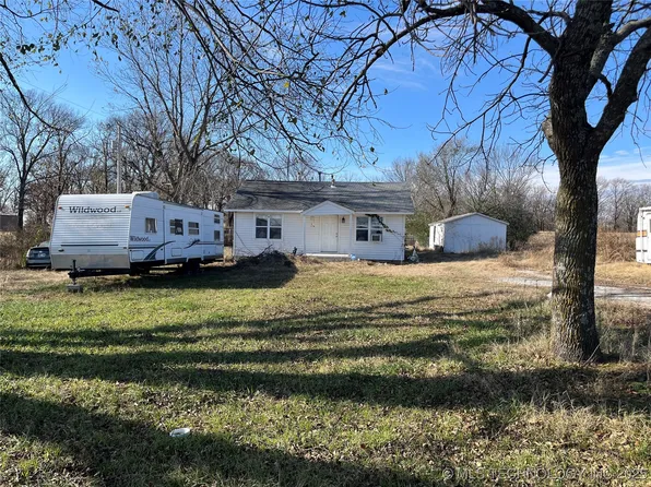 16390 S 4200th Rd, Claremore, OK 74017