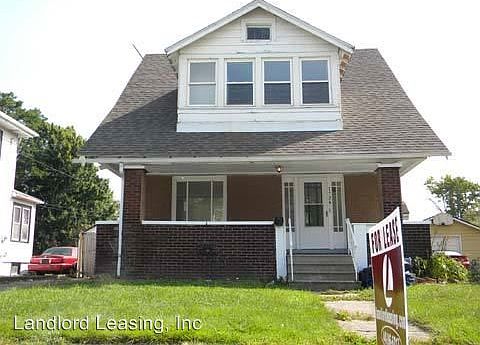 1st image of 1724 E 32nd St