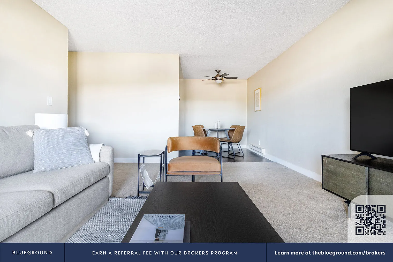 2 bed, 2.0 bath, 1020 sqft, $4,240 — Photo 3