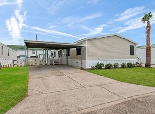 5111 Barbados Calle, Dickinson, TX 77539