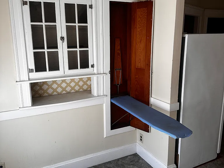 11 S Central Ave #4 — Photo 2