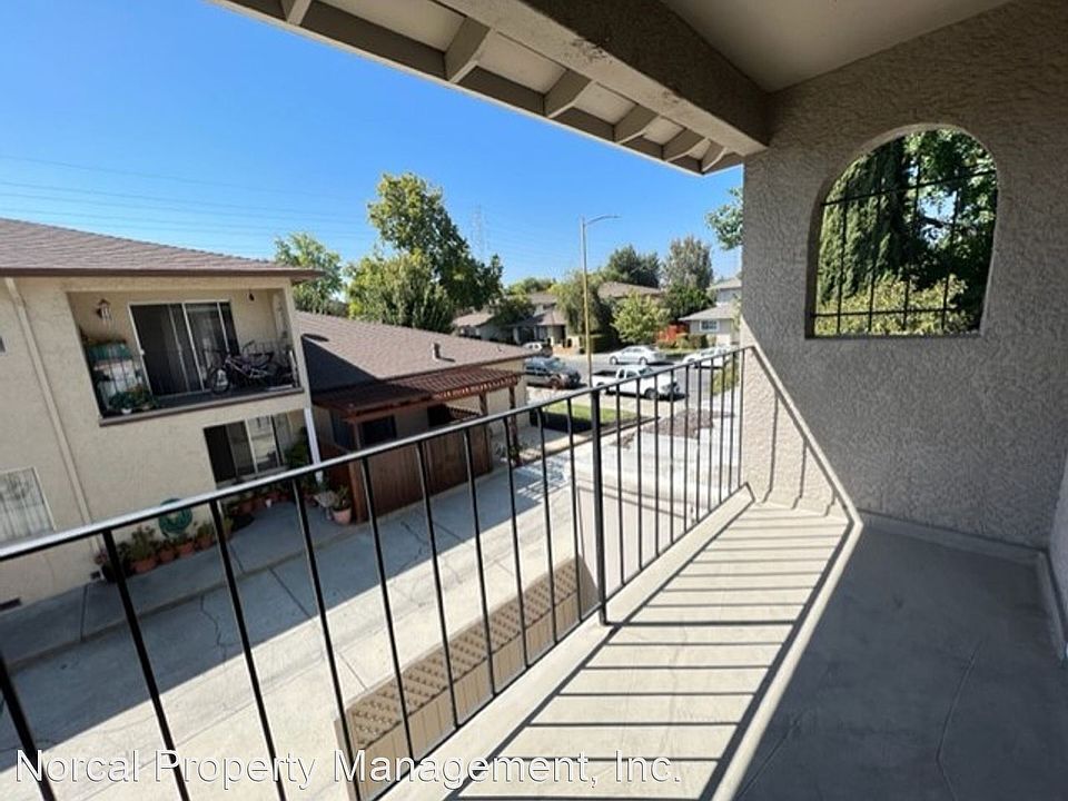 1st image of 770 W Valley Dr APT 2