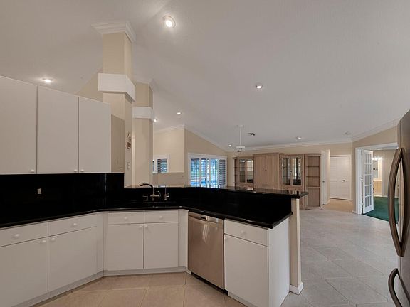 5th image of 5663 Lake Shore Village Cir