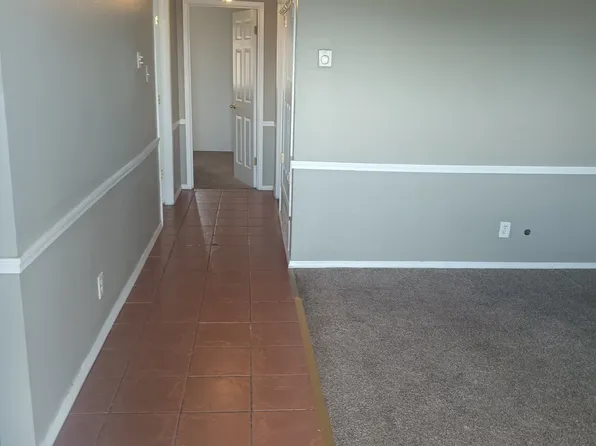 928 Chelwood Park Blvd NE #D, Albuquerque, NM 87112