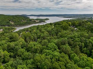 86 Stonemont Rd, Blue Eye, MO 65611