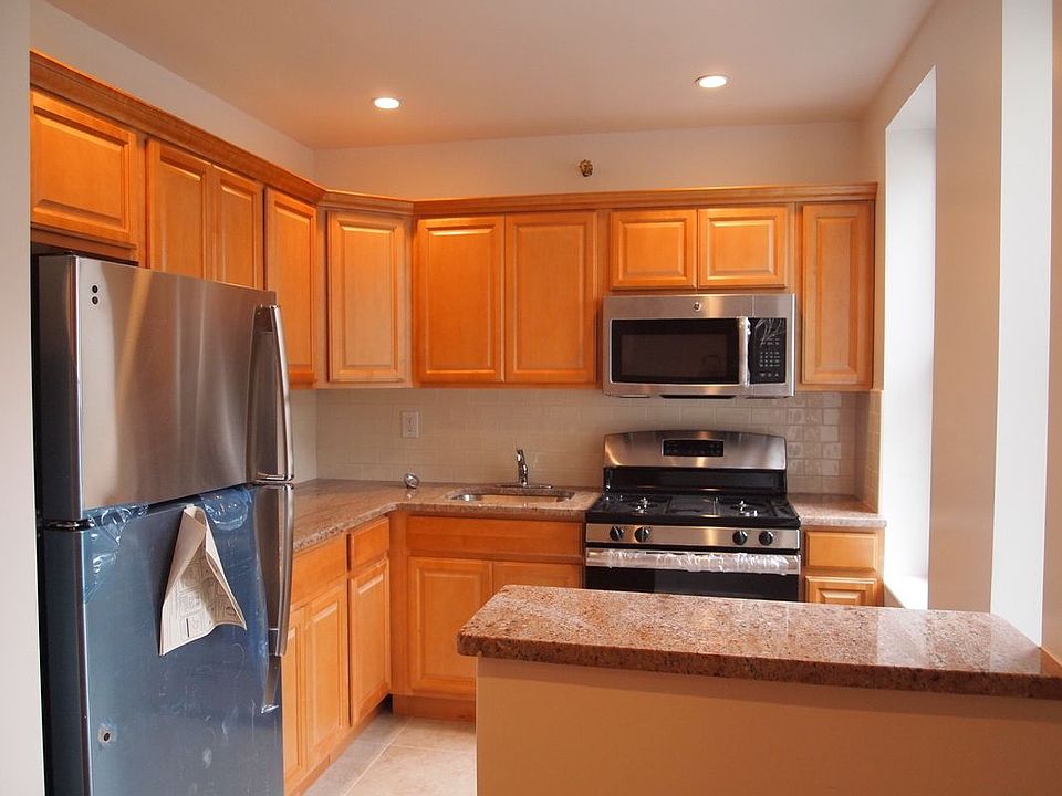 1st image of 245 Seaman Ave #4A