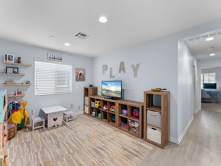5428 Meridian Pl — Photo 34