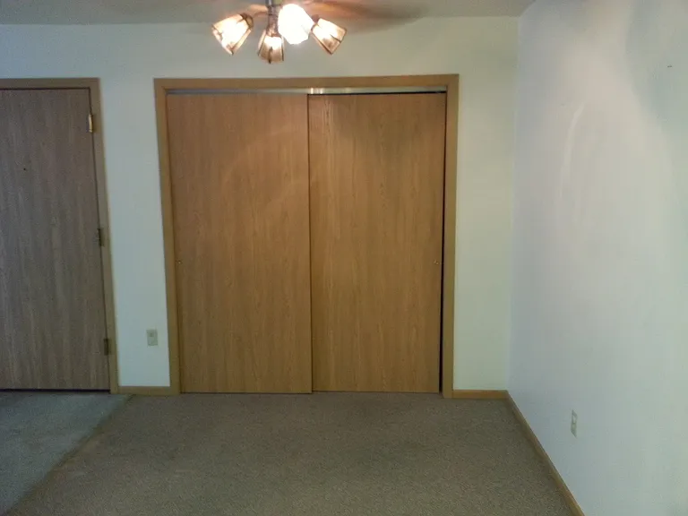 3430 E Court St — Photo 7