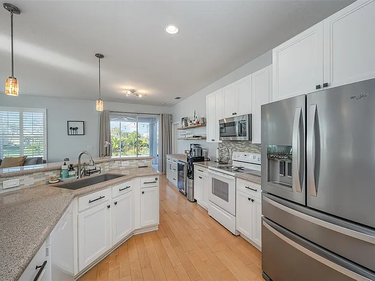 414 Barnacle Ln — Photo 9