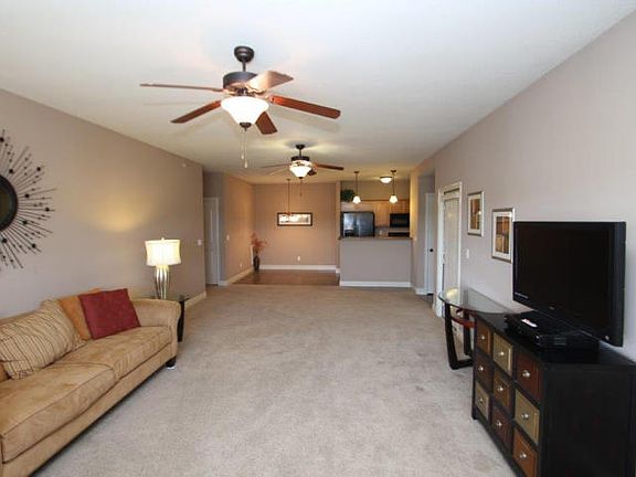 4th image of 5315 Pebble Beach Dr