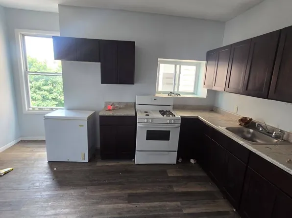 959 Grove St #2R, Irvington, NJ 07111