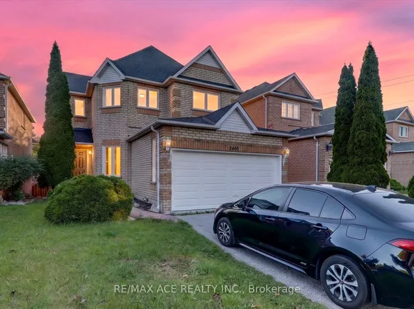 1446 Sandhurst Cres, Pickering, ON L1V 6Y8