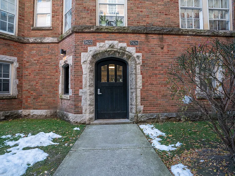 7422 N Damen Ave #2G — Photo 23