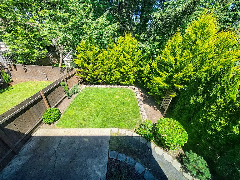 409 Madrona Ave SE — Photo 25
