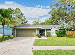 17538 Willow Pond Dr, Lutz, FL 33549