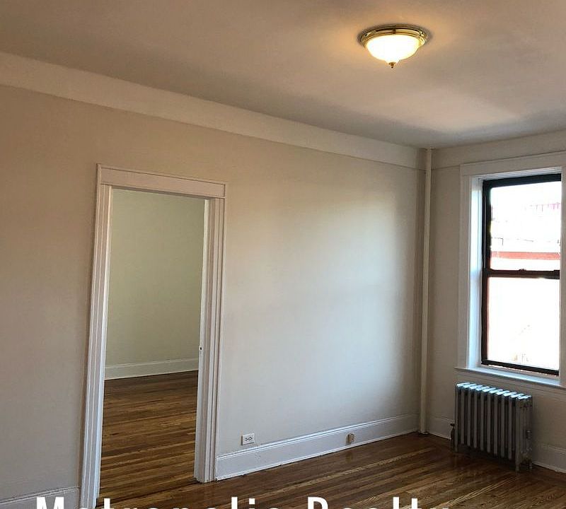 1st image of 2314 28th St APT B1