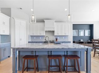 21119 W 188th Ter, Spring Hill, KS 66083