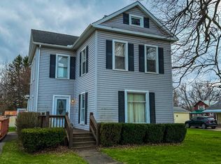 99 Clinton St, North East, PA 16428