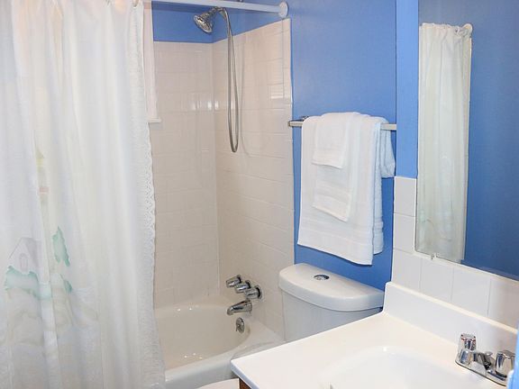 2nd bathroom